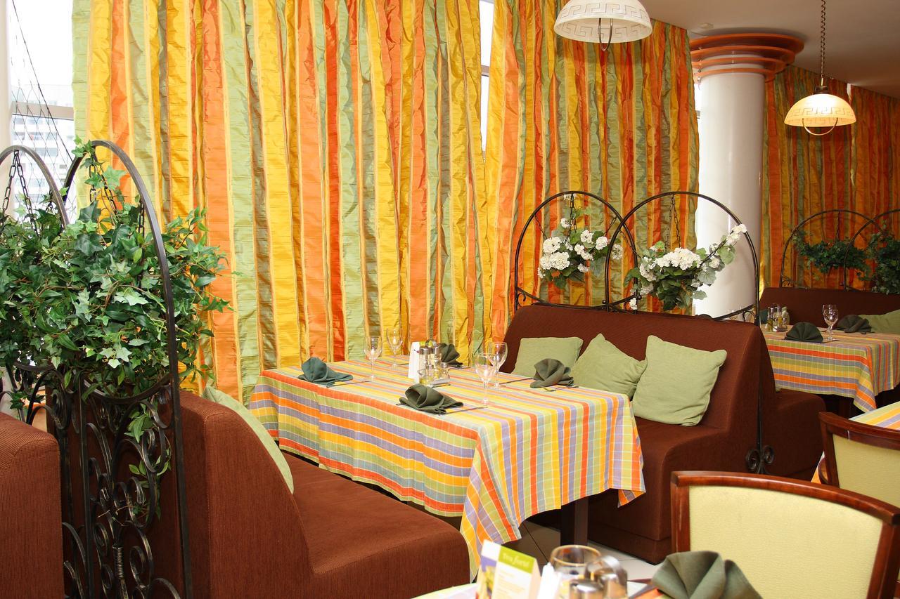 Slavinasport Hotel Zhlobin Luaran gambar